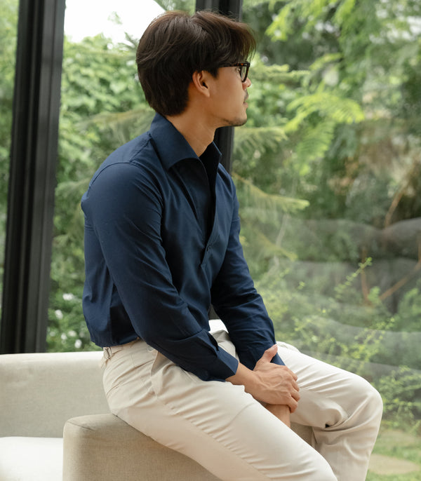 Navy - triangle polo collar shirt