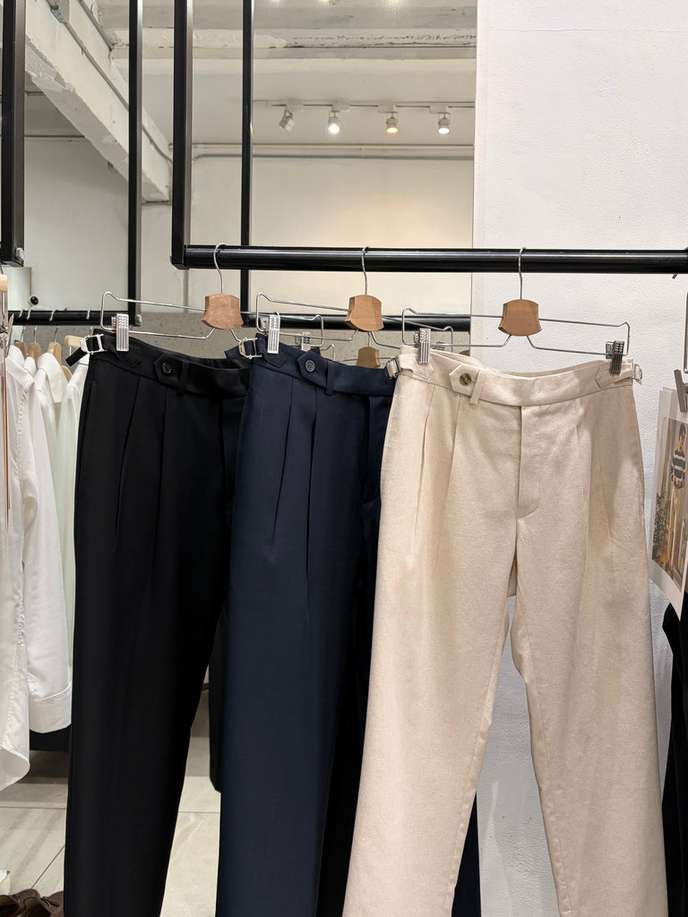 Navy - casey pleated trousers