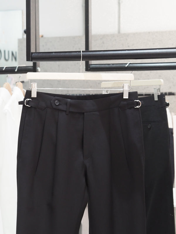 Black rafeal pleated belt trousers