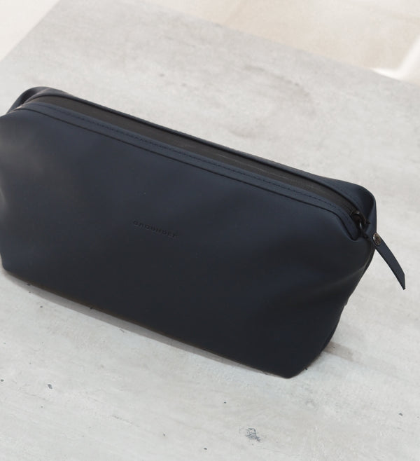 Midnight navy ‘Carry Me’ Pouch