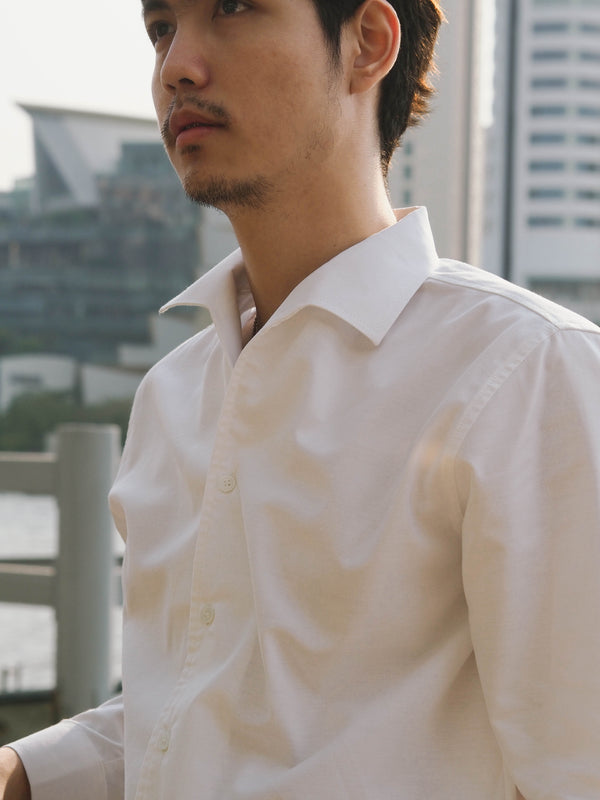 White triangle collar shirt